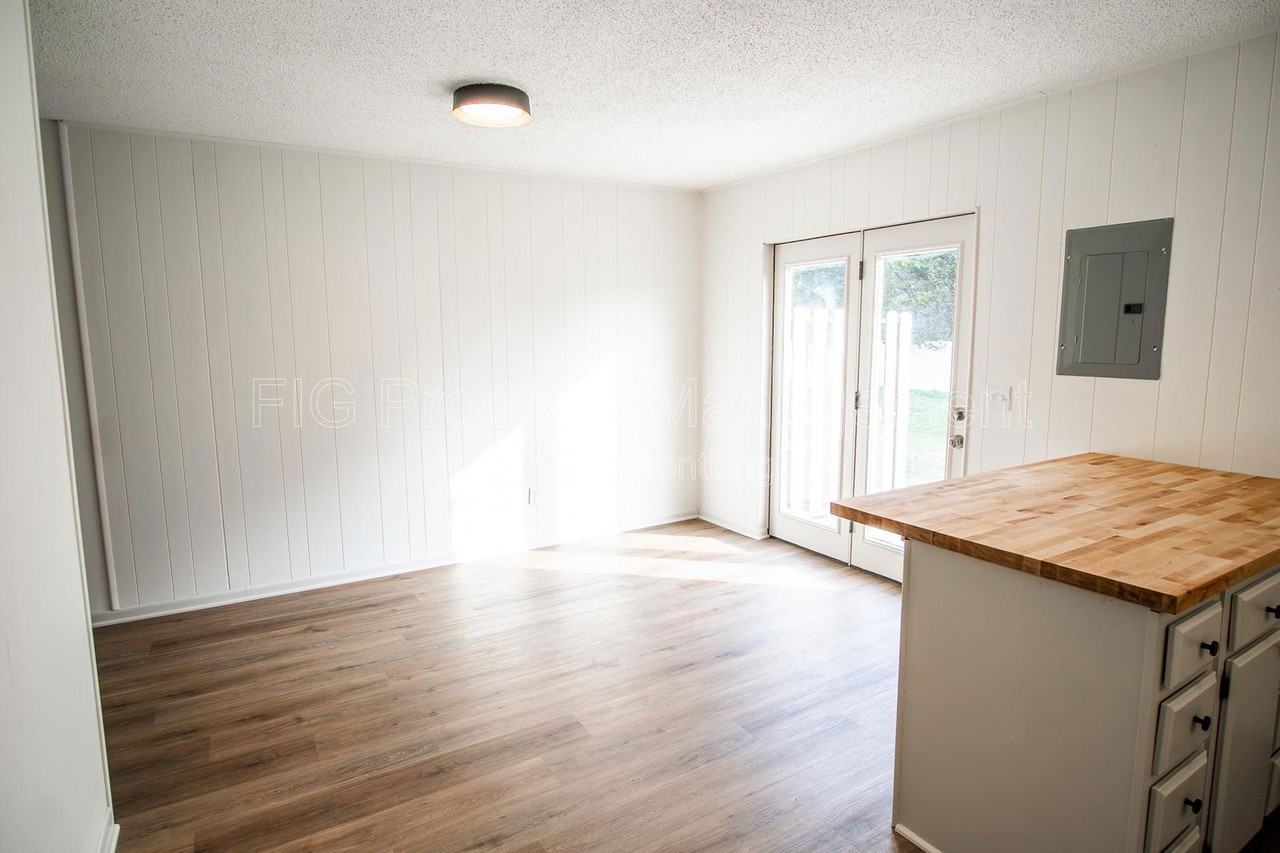 3112 E Governor John Sevier Hwy - Photo 7 of 18