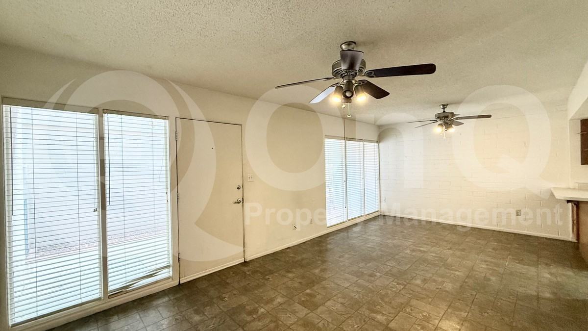 1828 W Tuckey Ln #11 - Photo 5 of 15