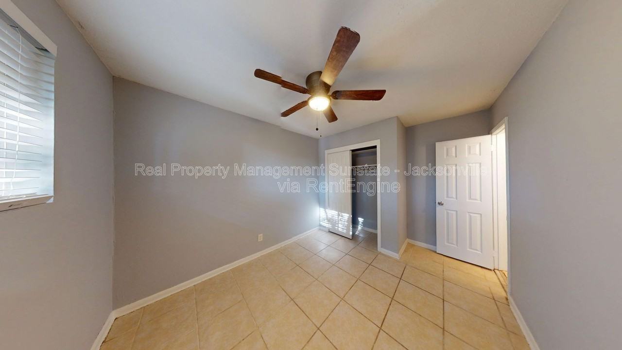 10342 Atlantic Cir #10 - Photo 7 of 11