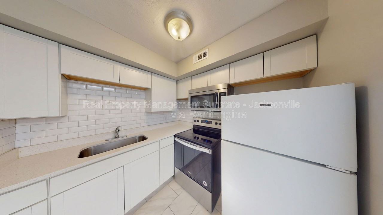 2877 Post St #05 - Photo 3 of 13