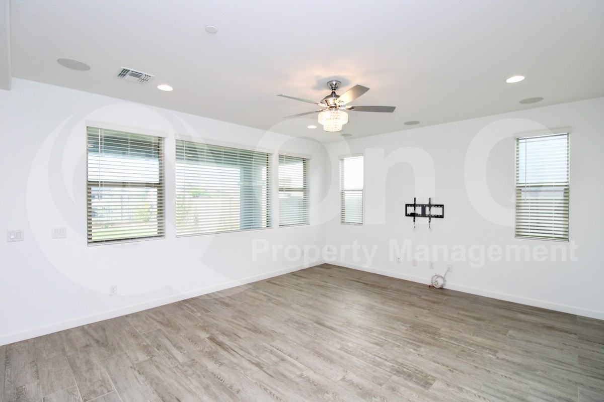 31936 N 125th Ln - Photo 4 of 35