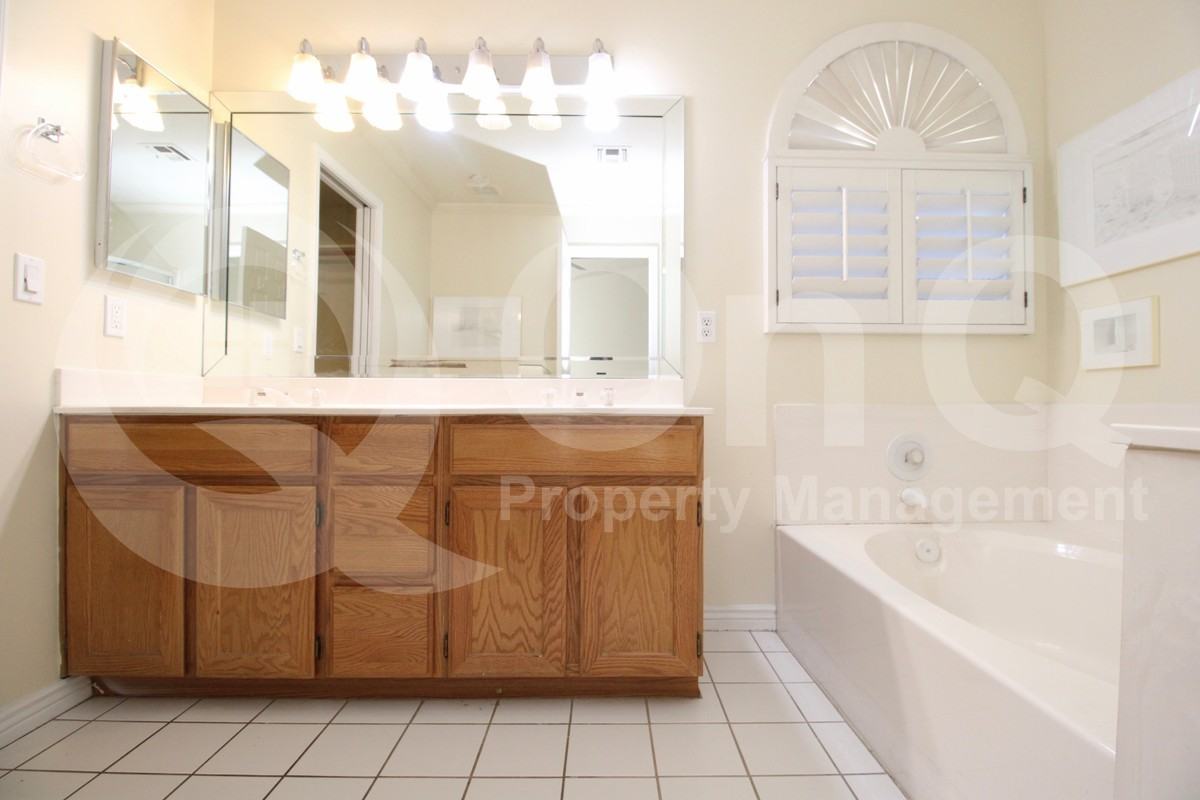 4521 E Saint John Rd - Photo 6 of 10