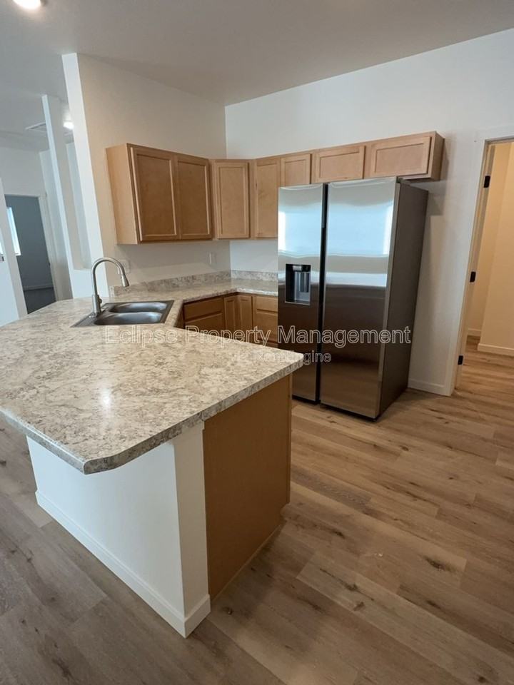 2638 B 1/2 Rd - Photo 7 of 45