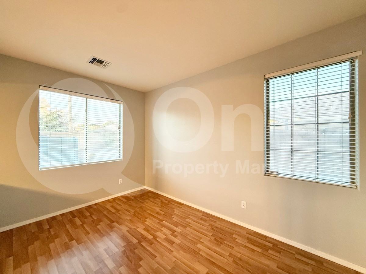 4036 E Dublin St - Photo 7 of 27