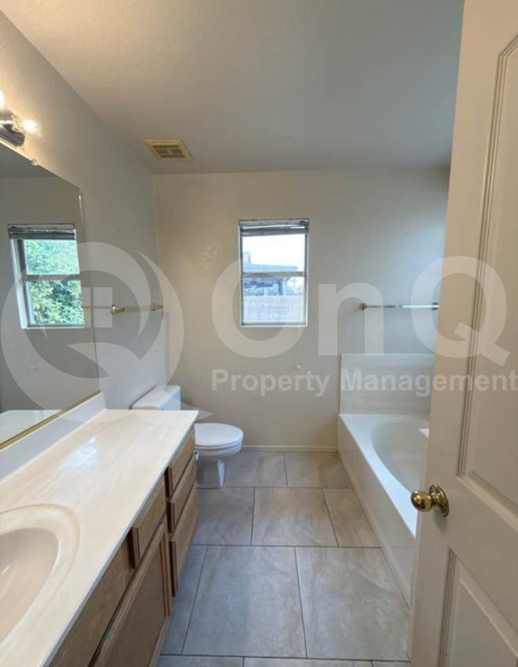 1380 W Maria Ln - Photo 6 of 16