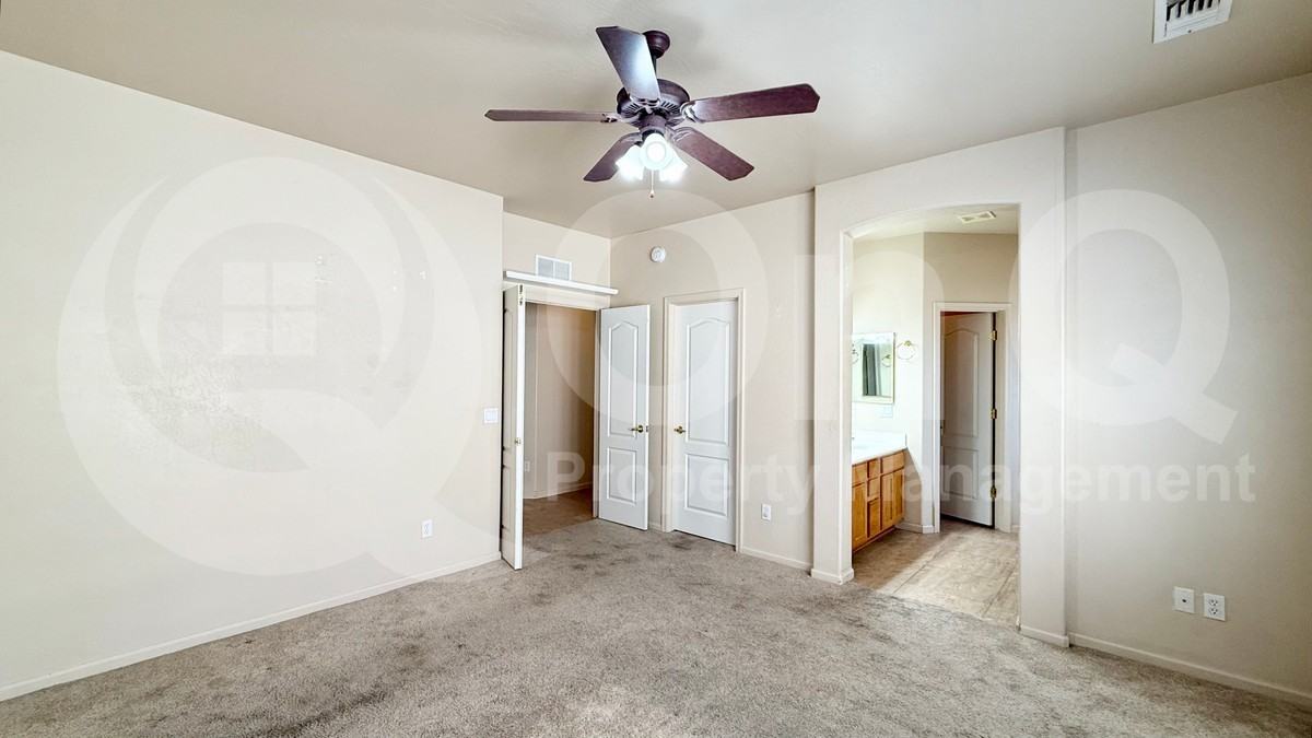 1528 N Mimosa Way - Photo 4 of 22