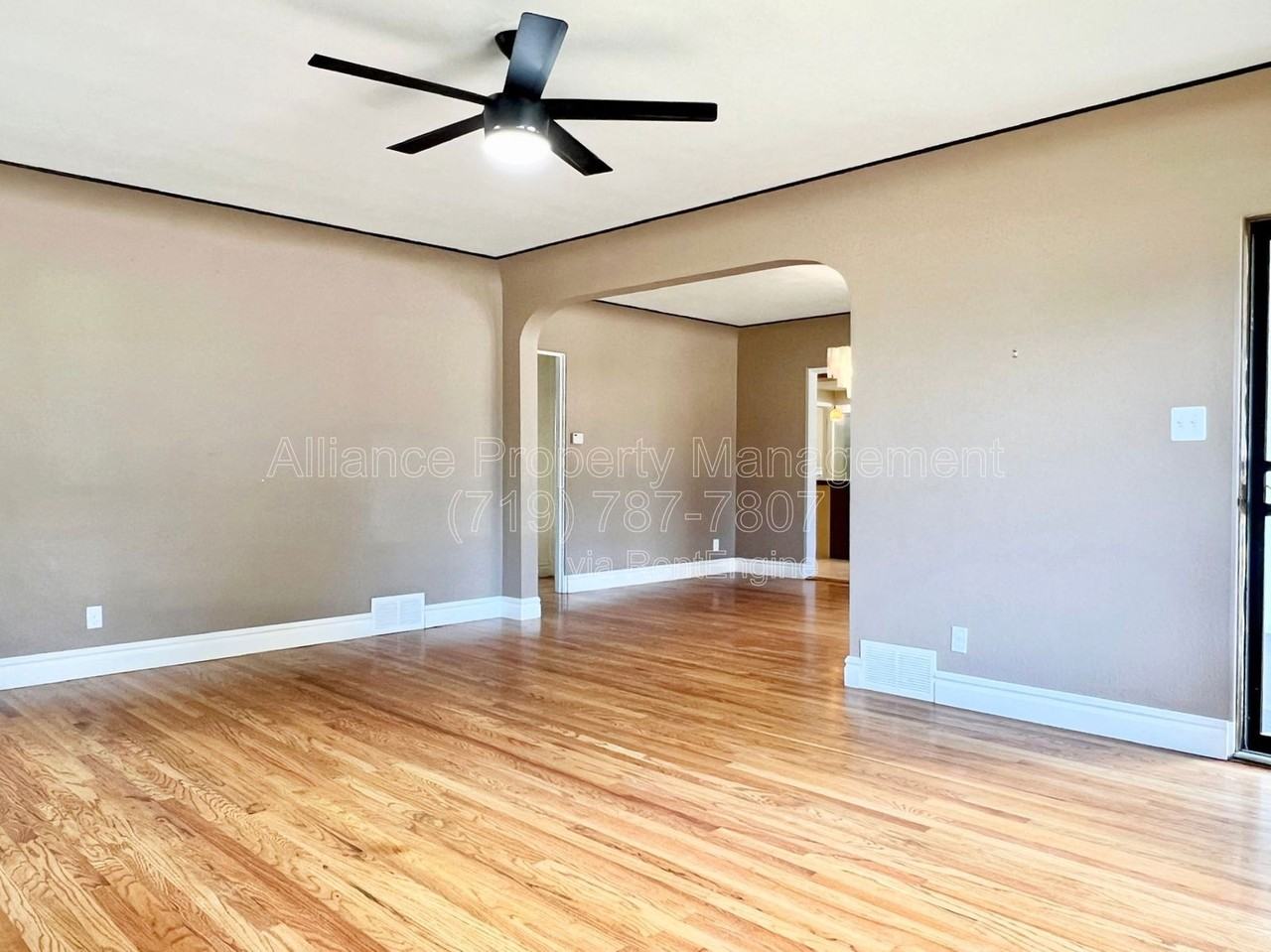 401 Cheyenne Blvd - Photo 4 of 31