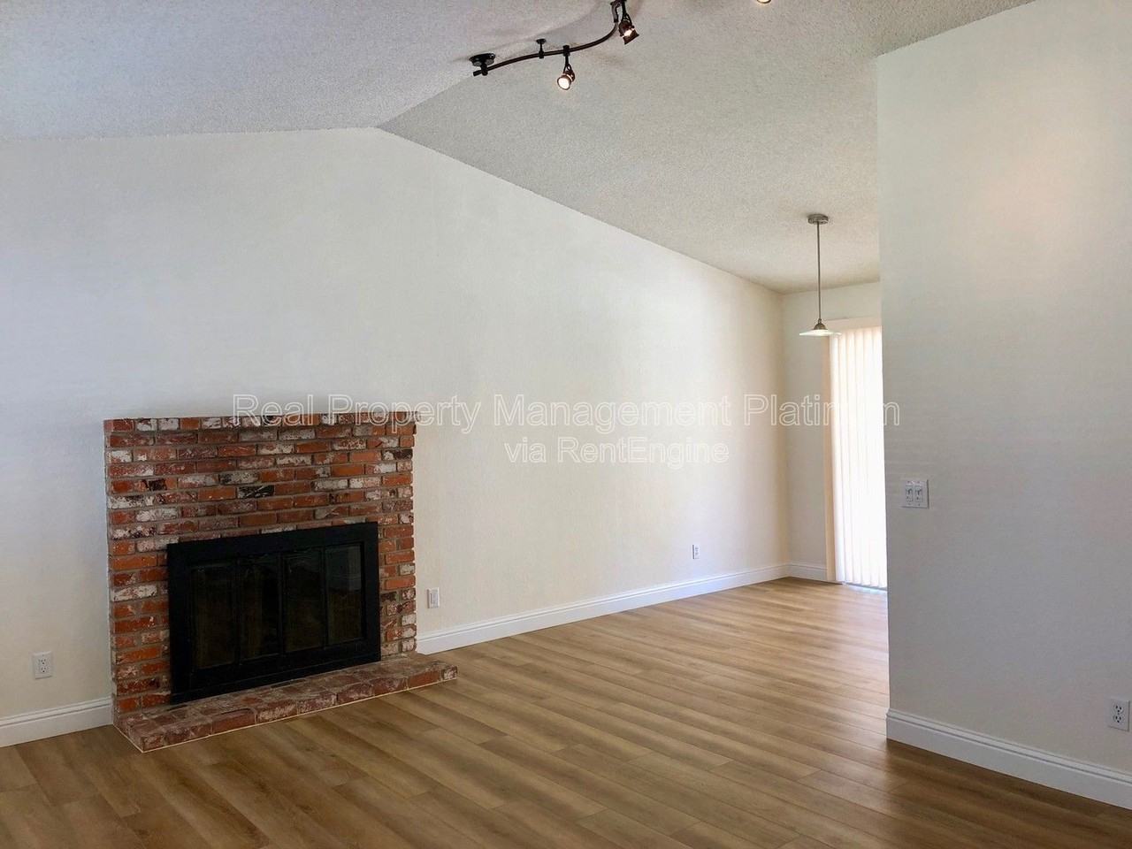 2967 Terry Ave - Photo 2 of 21