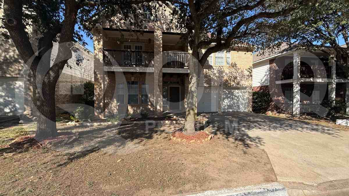 1716 Rosenborough Ln S - Photo 2 of 27