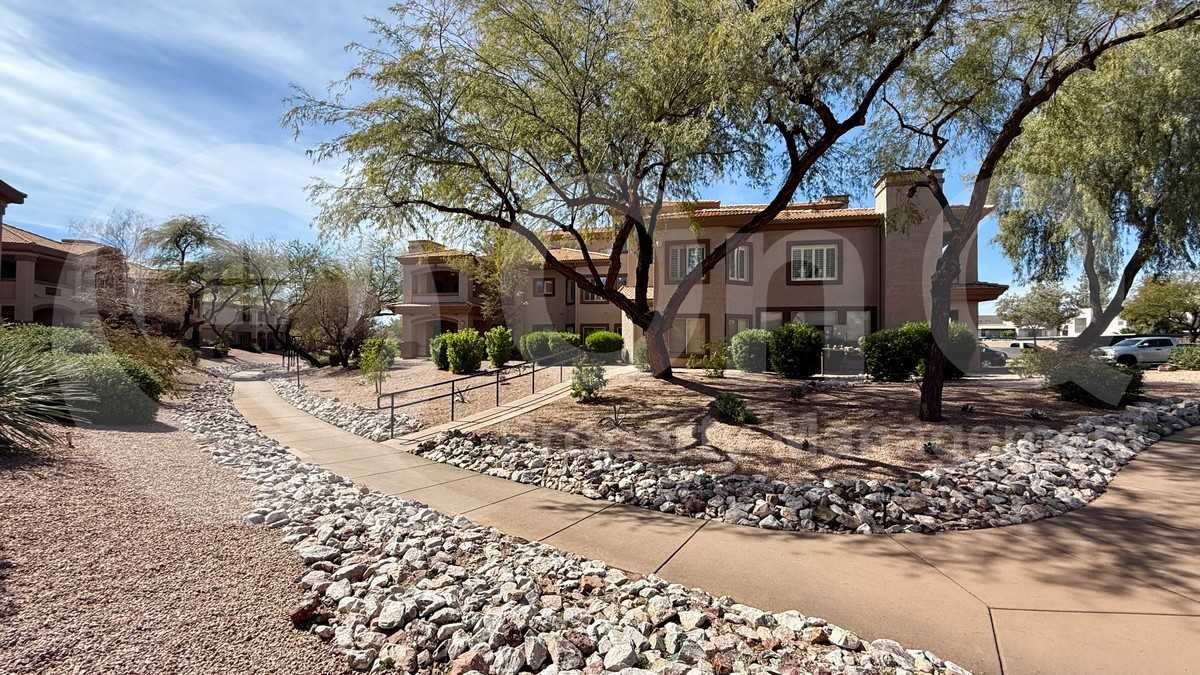 14000 N 94th St #2166 - Photo 4 of 37