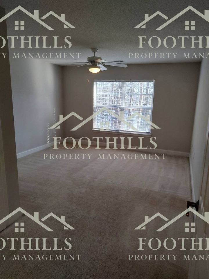 213 Lookover Dr - Photo 7 of 20