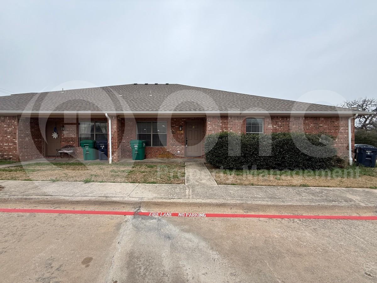 2331 N Elm St #2 - Photo 2 of 13