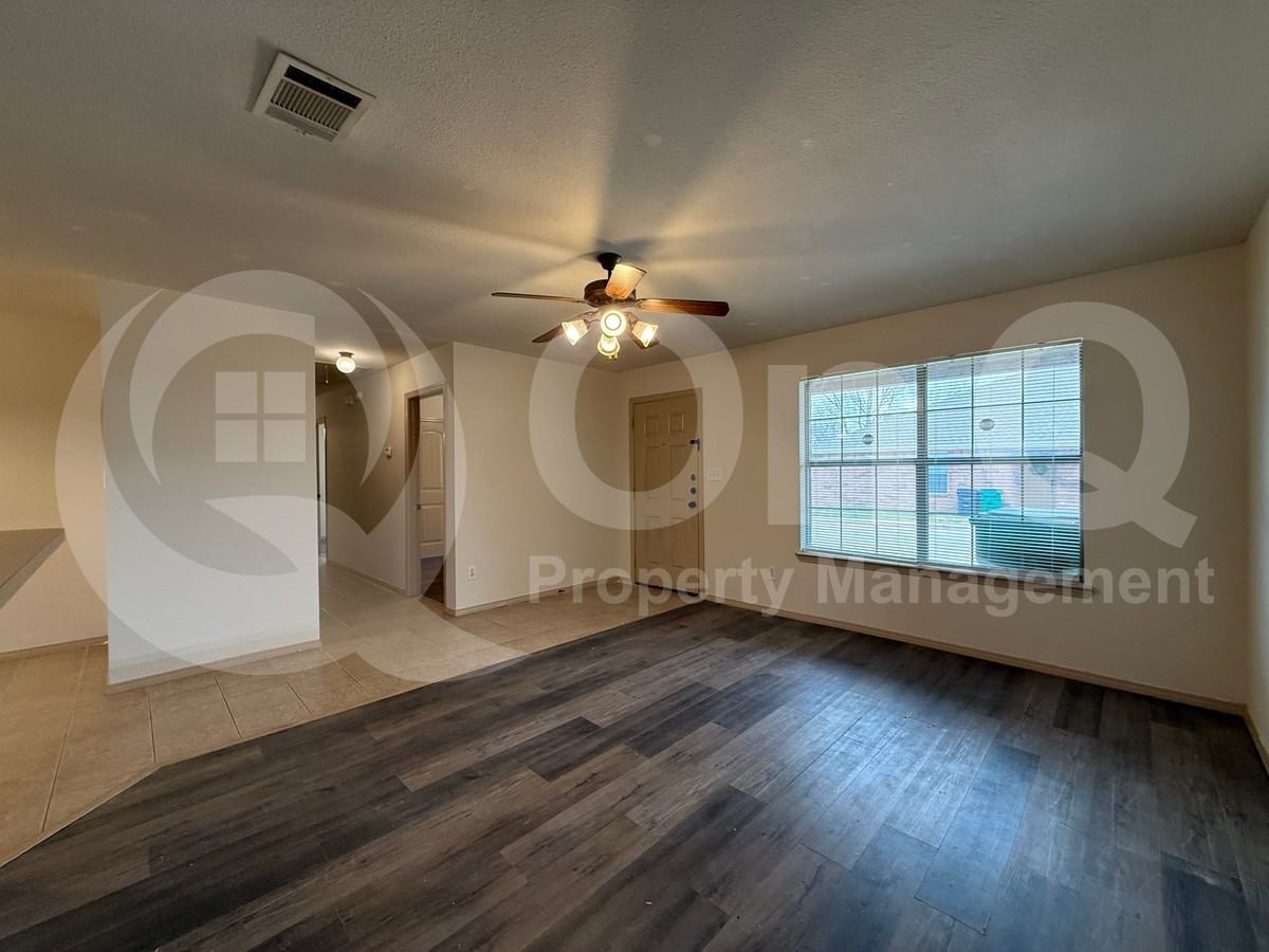 2331 N Elm St #2 - Photo 6 of 13