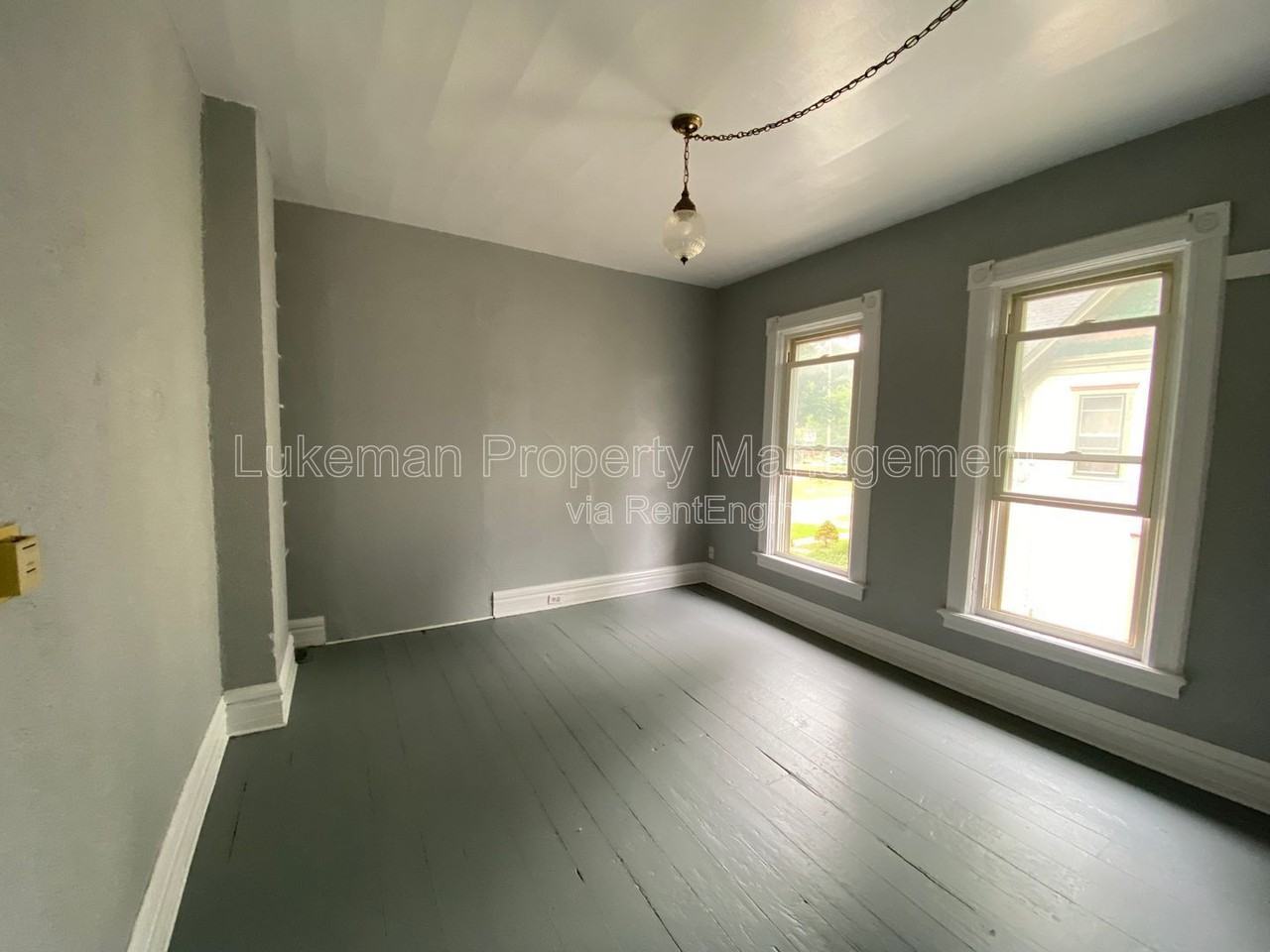 1020 W Kalamazoo Ave #3 - Photo 4 of 17