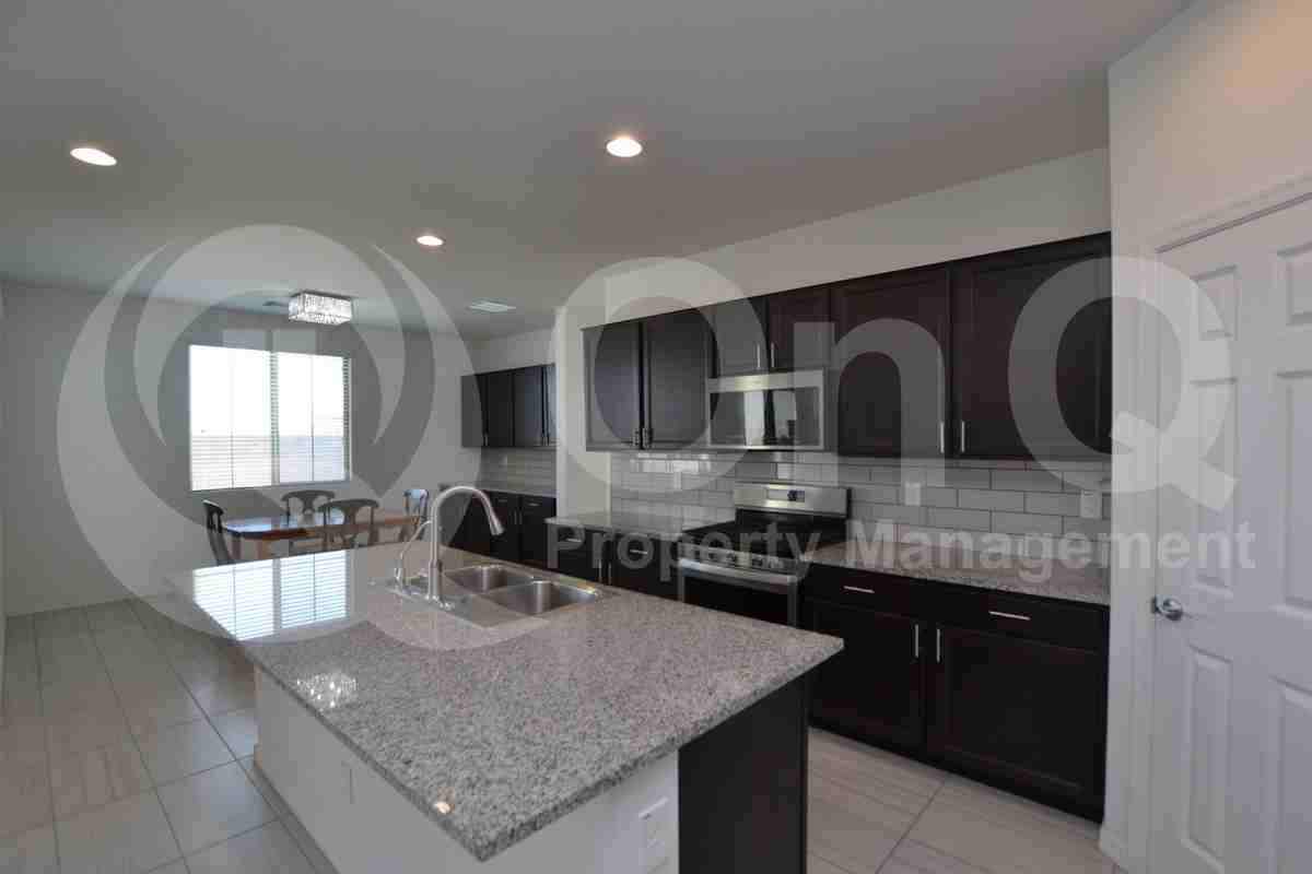 22663 E Estrella Rd - Photo 3 of 30