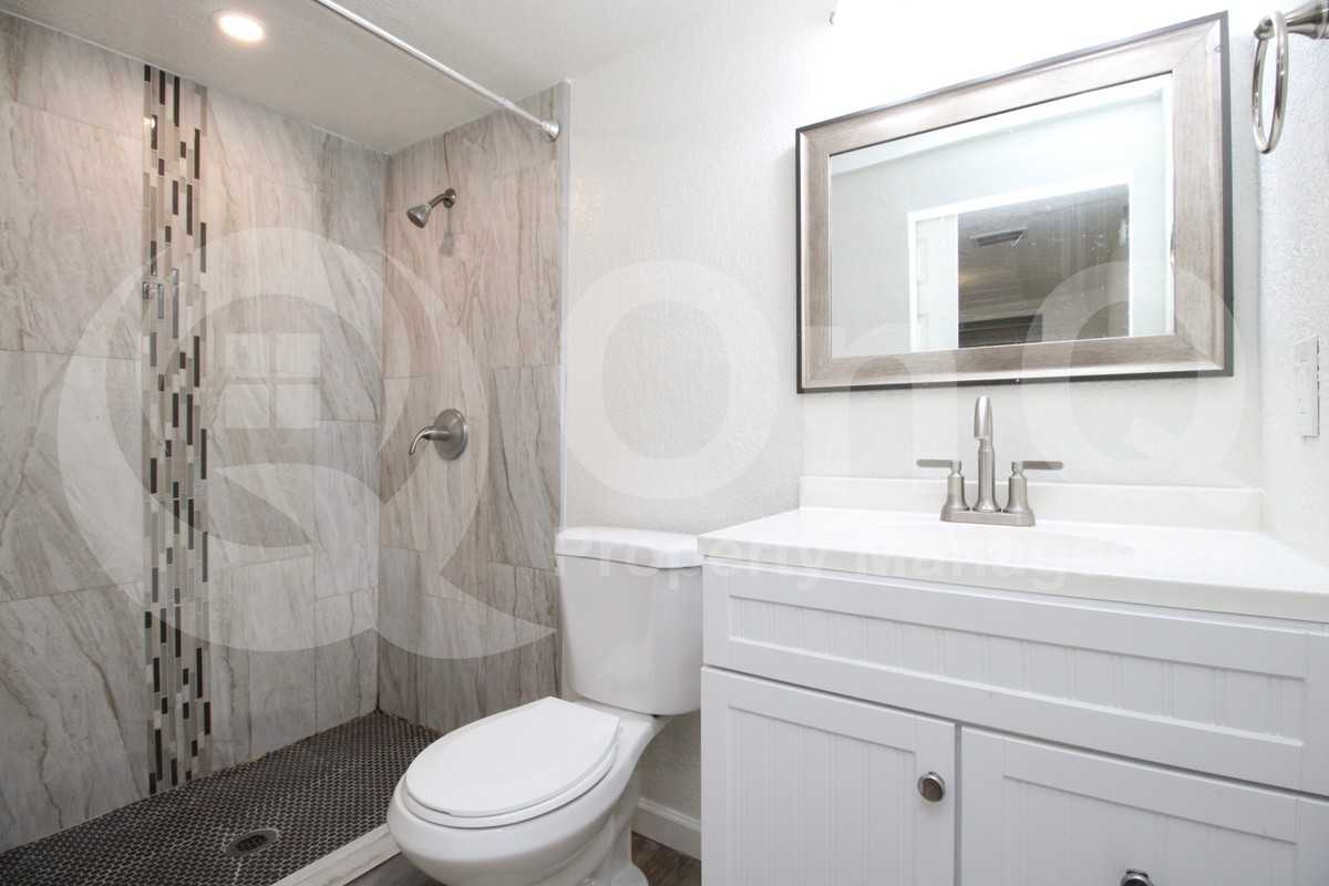 231 S 1st St #B - Photo 5 of 18