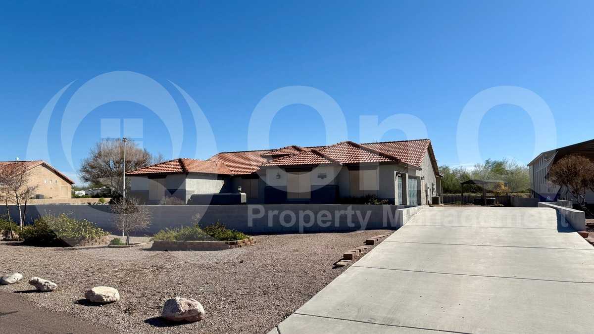 23803 N Bridle Way - Photo 2 of 22