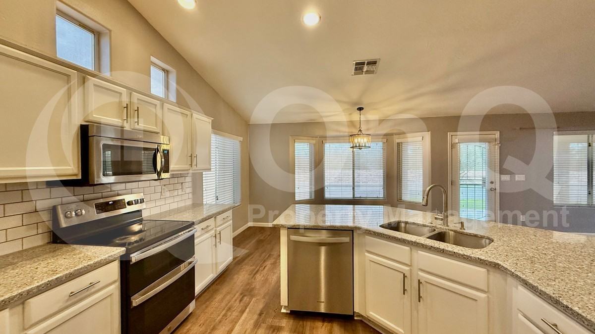 23803 N Bridle Way - Photo 3 of 22