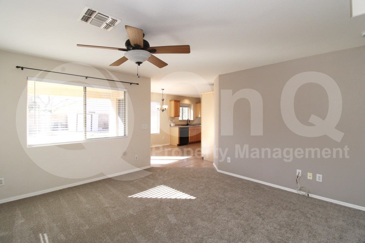 1747 E Los Alamos St - Photo 5 of 20