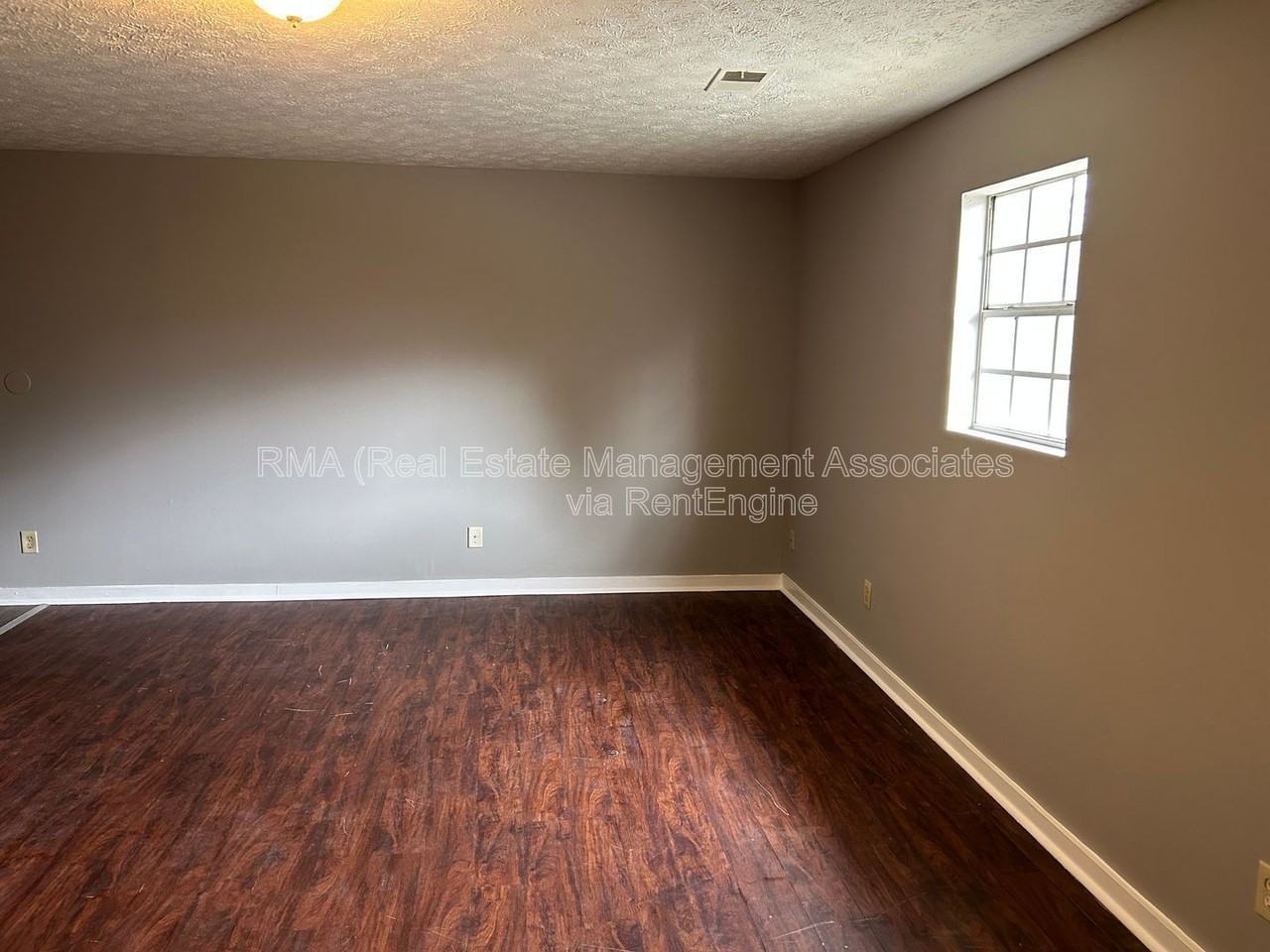 413 N Hill St #C - Photo 2 of 6