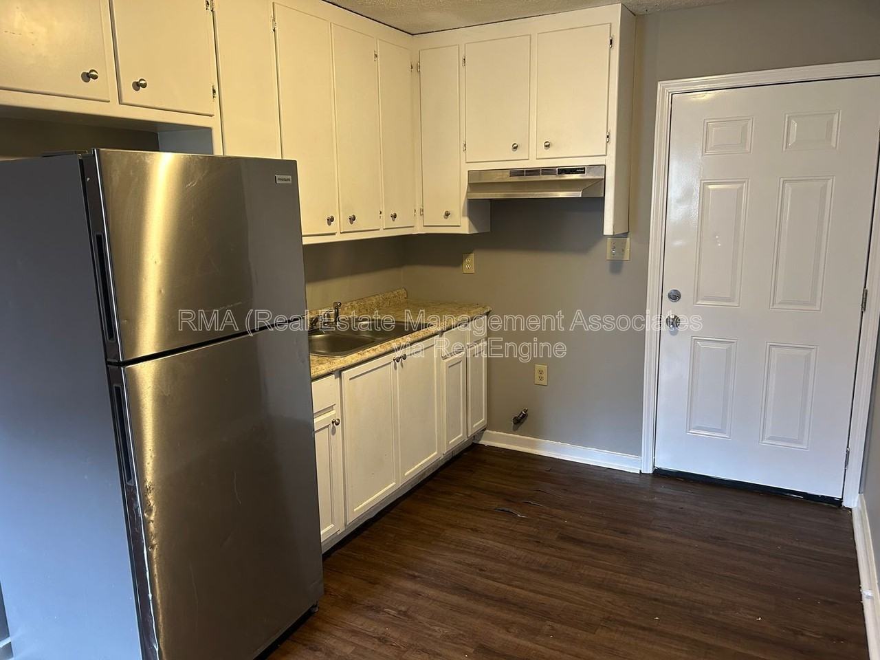 413 N Hill St #C - Photo 5 of 6