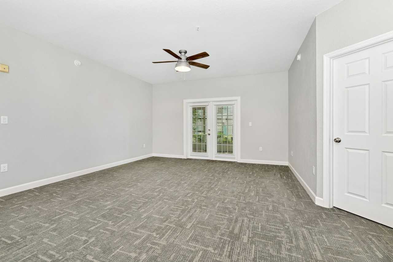 7503 Atlantis Way #J206 - Photo 4 of 48