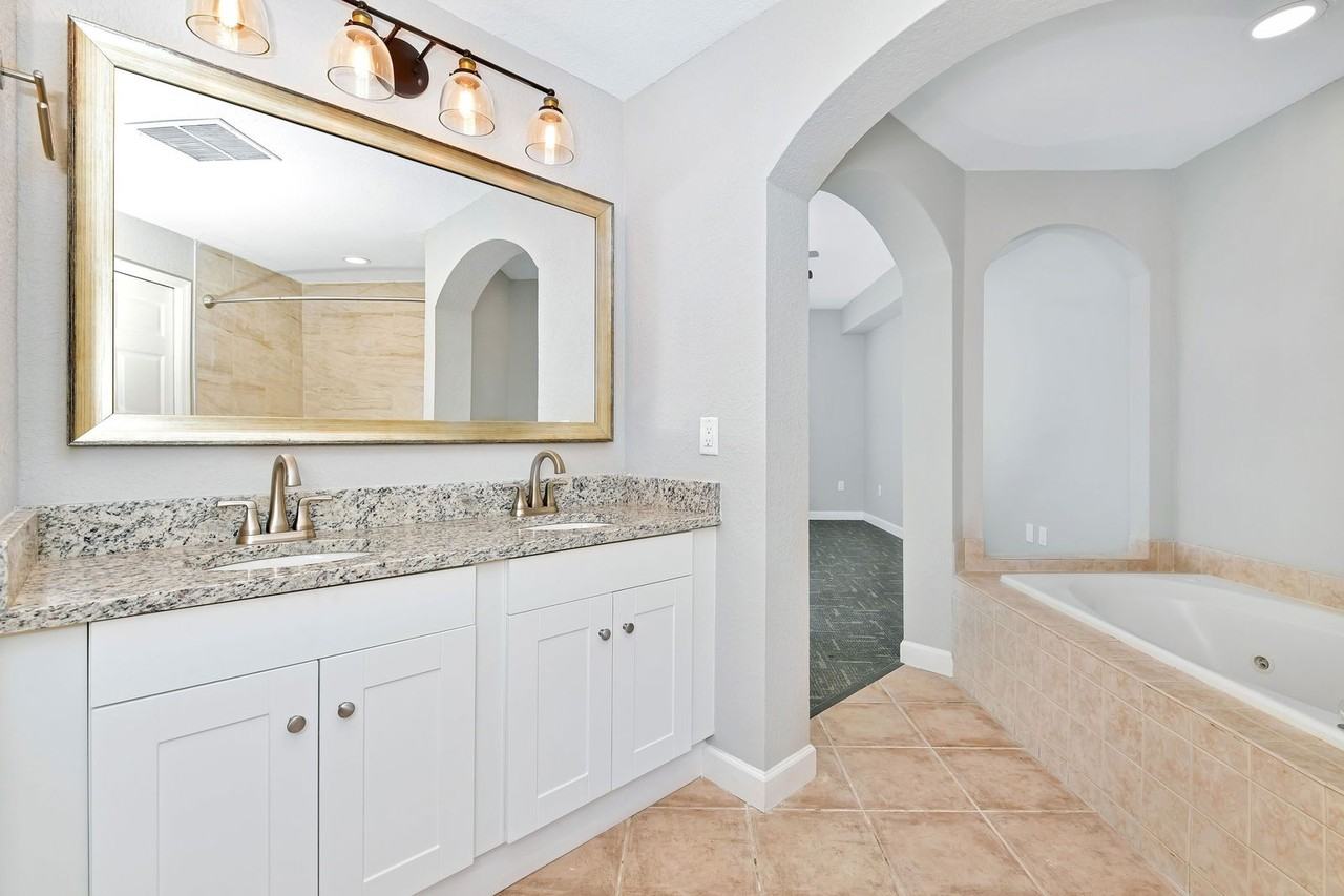 7503 Atlantis Way #J206 - Photo 7 of 48