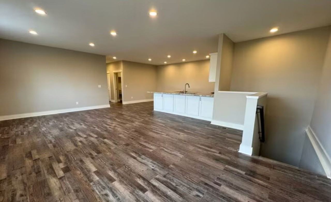 312 61st St Sw - Photo 2 of 11