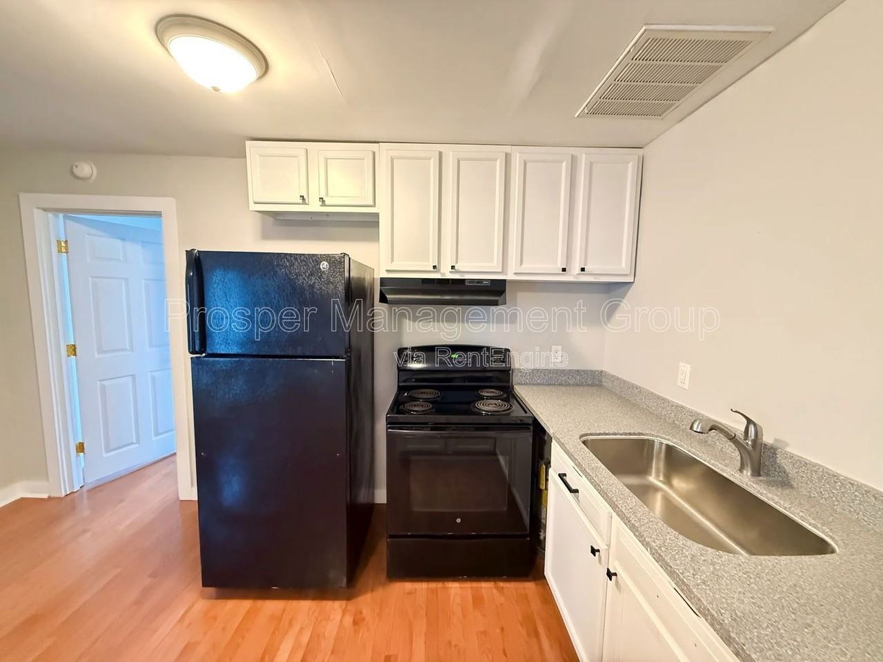 35 Hanover St #A - Photo 6 of 13