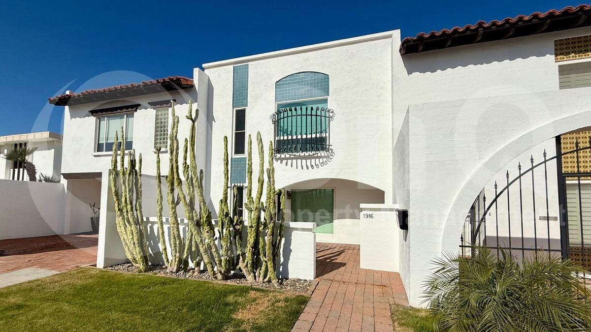 1916 E Medlock Dr - Photo 2 of 18