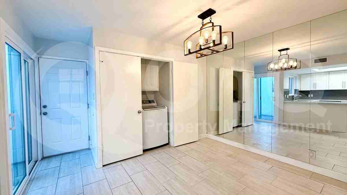 1916 E Medlock Dr - Photo 7 of 18