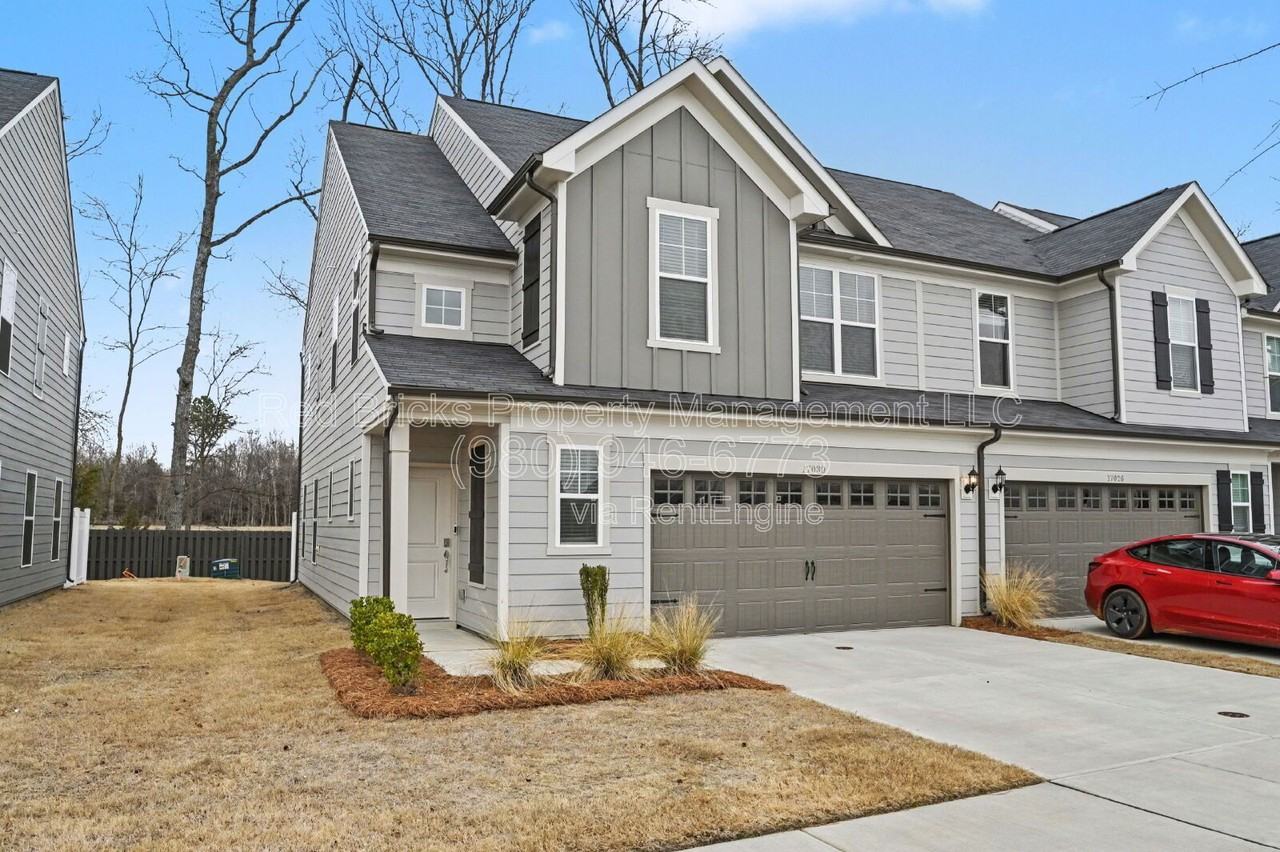 17030 Patron Dr - Photo 3 of 22