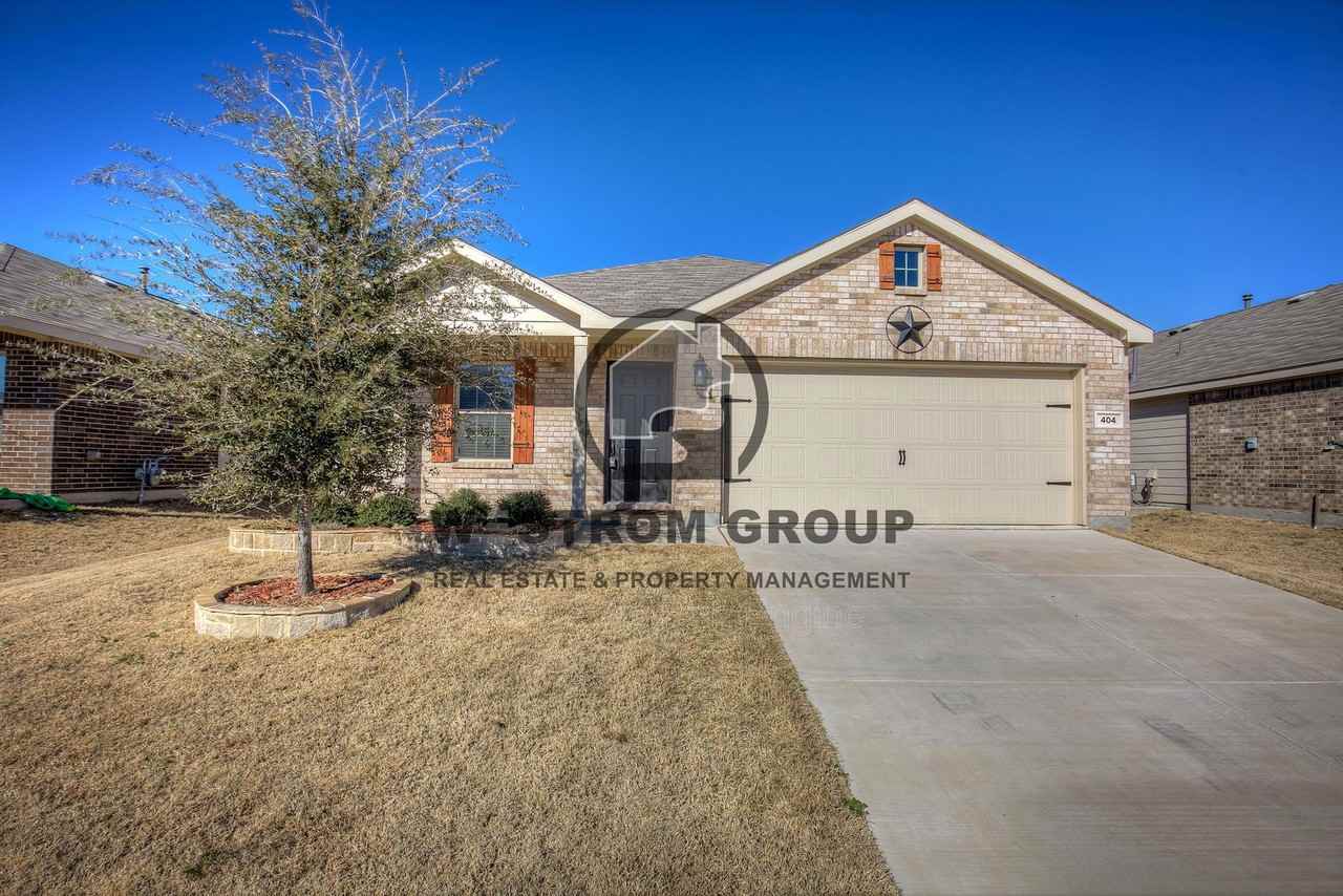 404 Falling Star Dr - Photo 4 of 33