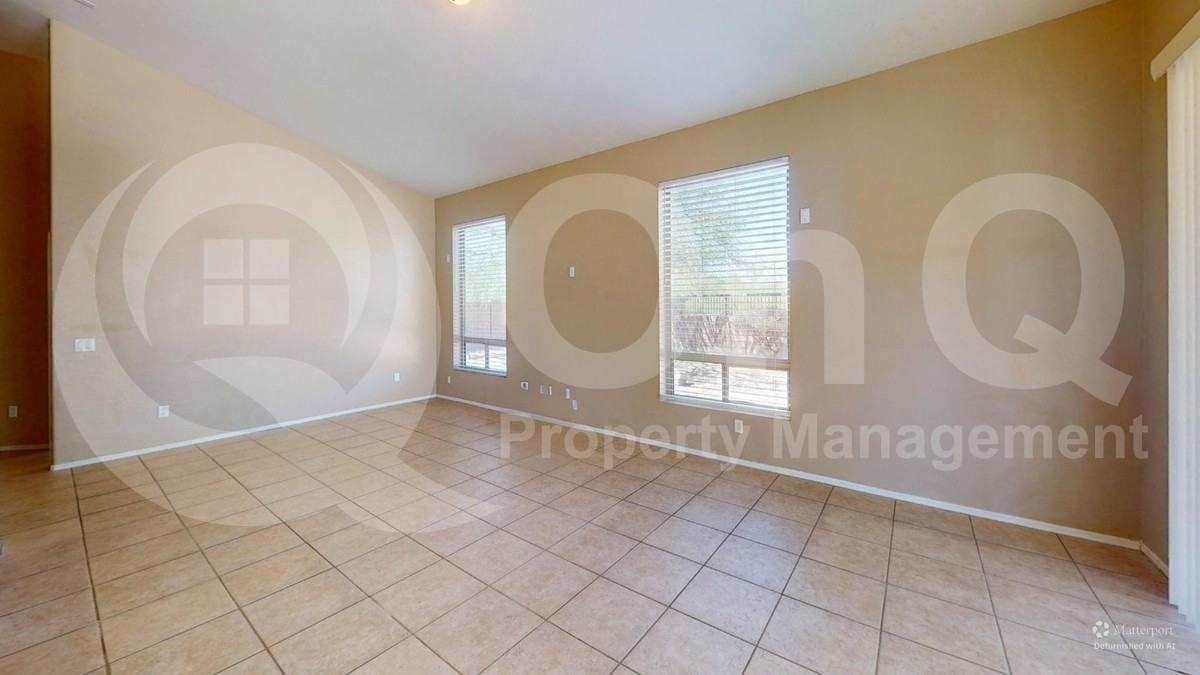 7644 E Regina St - Photo 7 of 27