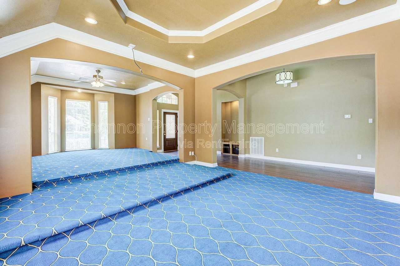 14407 Jessica Falls Cir - Photo 5 of 33