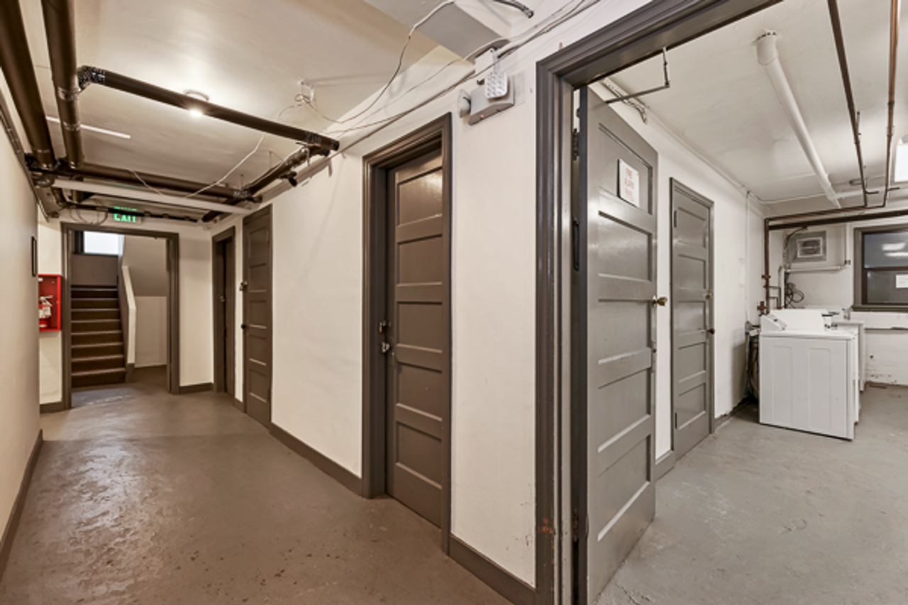 Grex Apartments - Photo 5 of 8