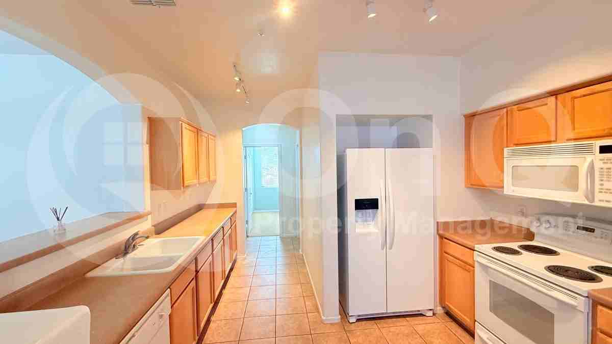 6334 S Blake St - Photo 2 of 24