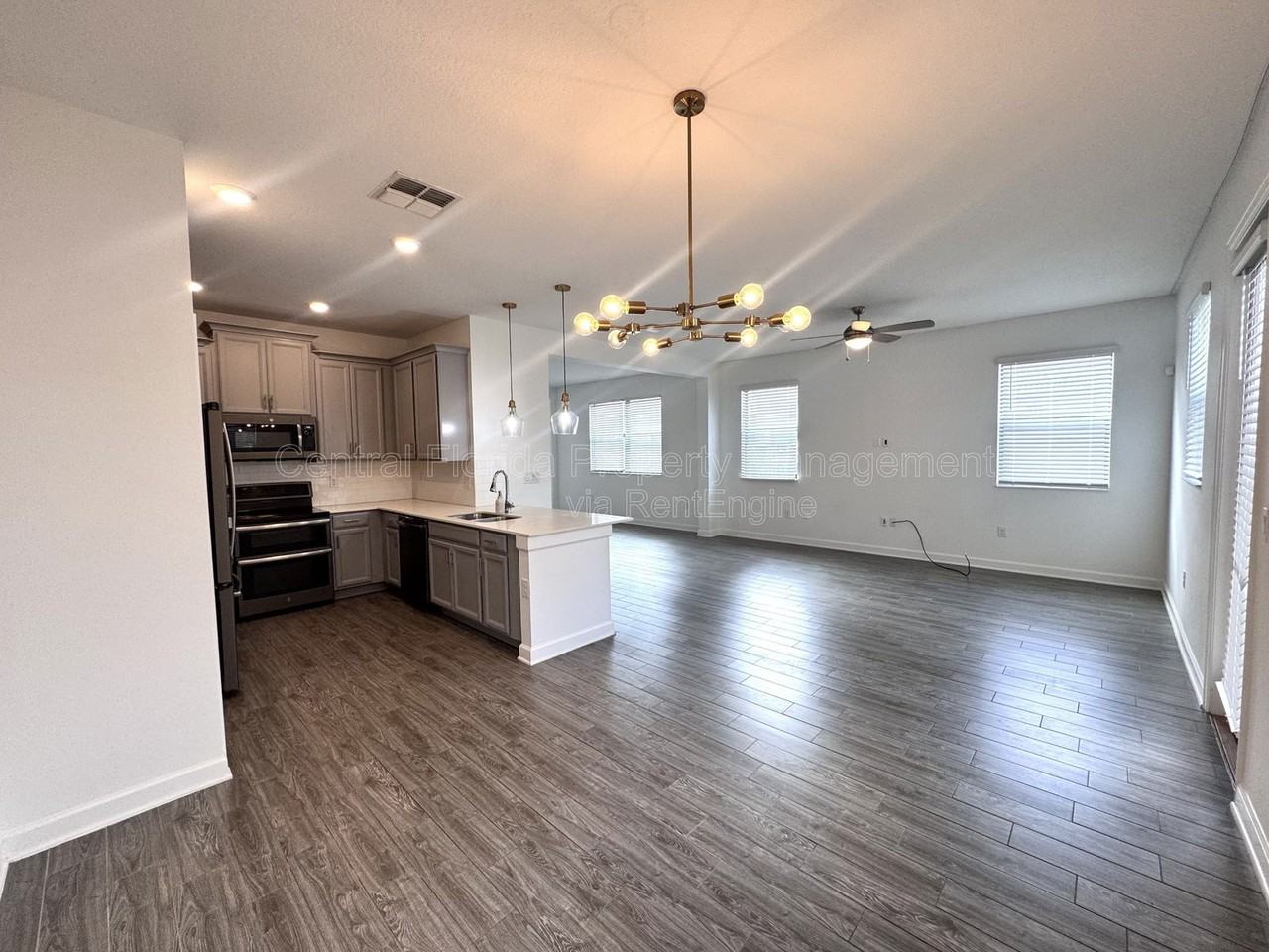 1256 Payne Stewart Dr - Photo 5 of 35