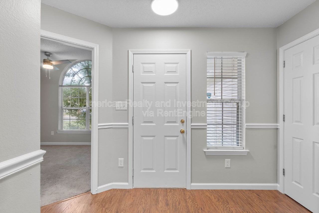 993 John Wayne Cir - Photo 3 of 25