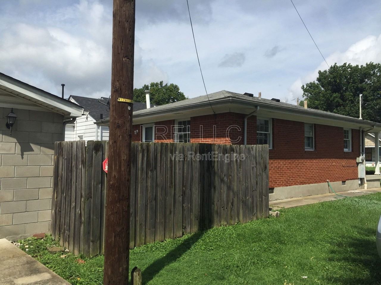 1400 Sale Ave - Photo 3 of 9