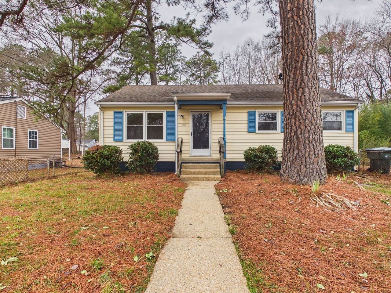 1018 Barlen Dr - Photo 2 of 26