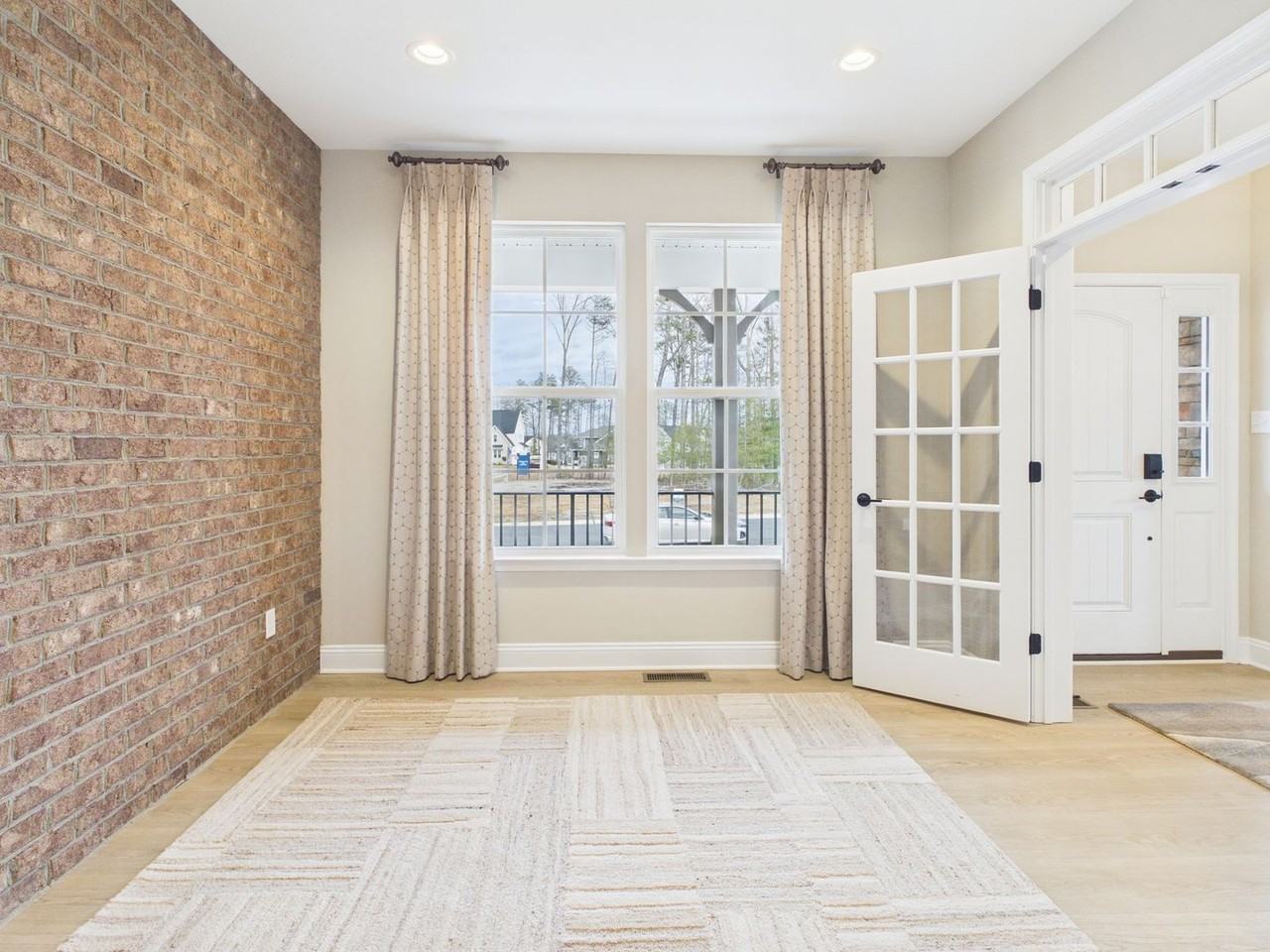 4725 Tuscany Pl - Photo 6 of 39