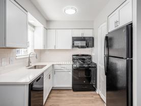 620 Riverview Dr - Photo 1 of 1