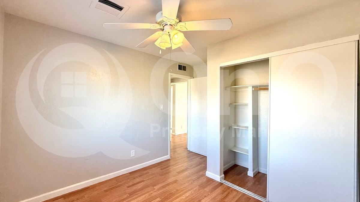 6 S 31st Ave #4 - Photo 7 of 11