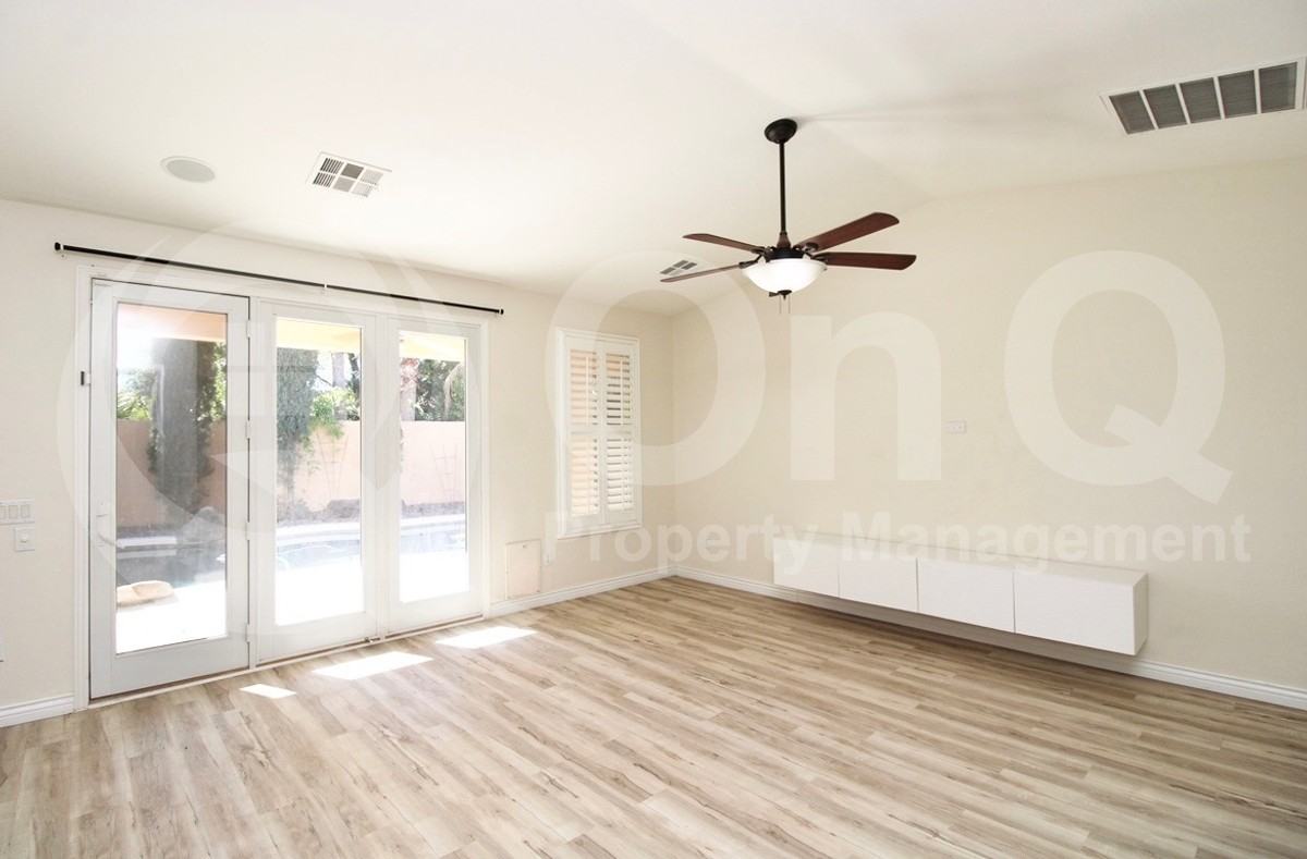 2451 E Honeysuckle Pl - Photo 6 of 24