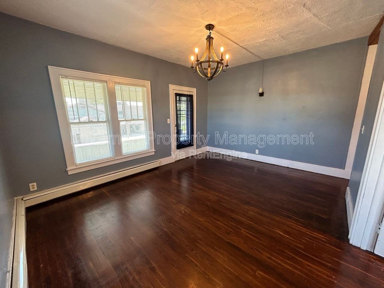 428 426- 428 South Westnedge Avenue #3 - Photo 5 of 27