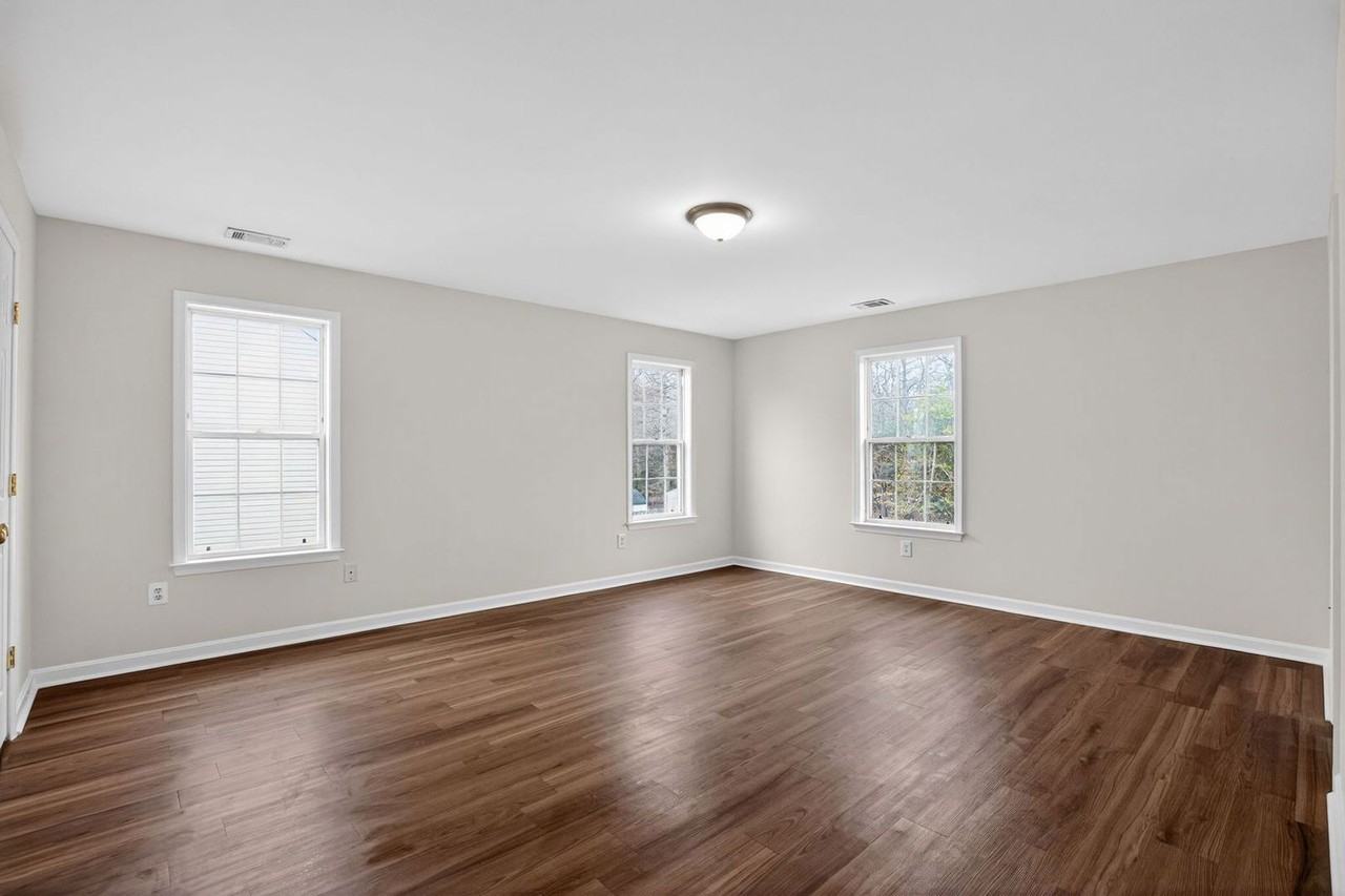 3734 Hastings Ct - Photo 6 of 15