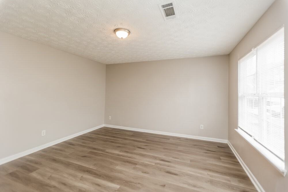 2946 Fields Dr - Photo 4 of 17