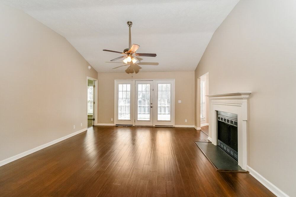 3708 Seasons Dr - Photo 6 of 18