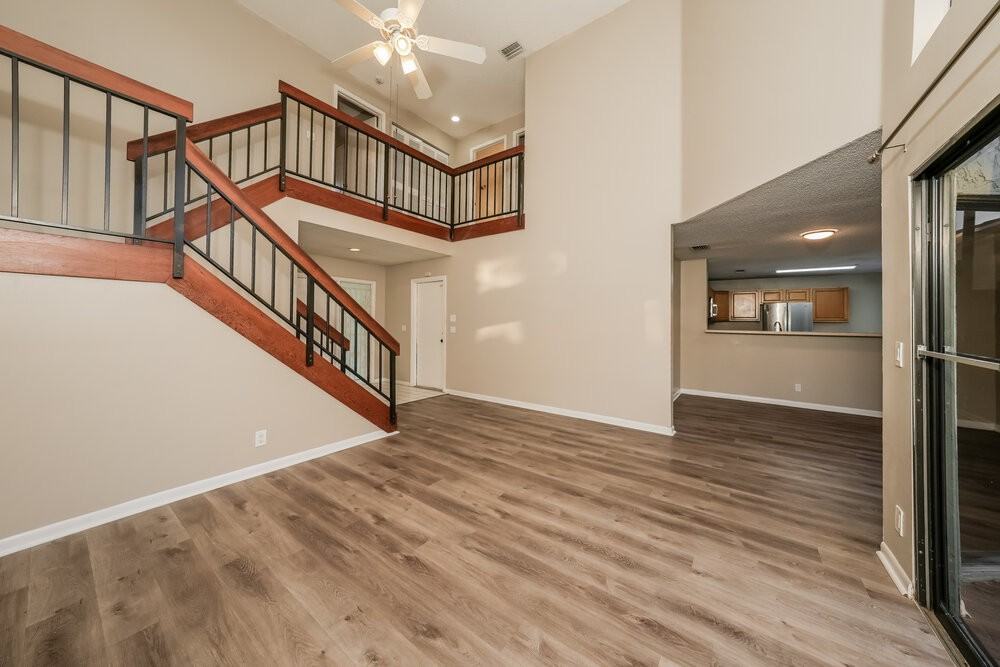 1725 Shoreside Cir - Photo 5 of 17